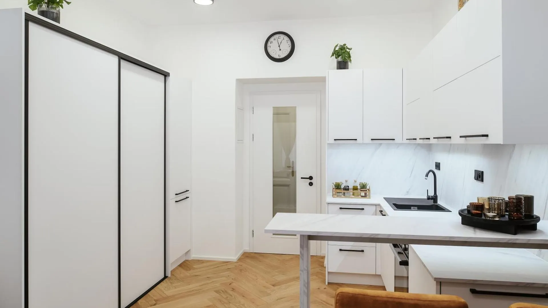 Luxury Musicians Apartment In Central Prague By Metro Vysehrad