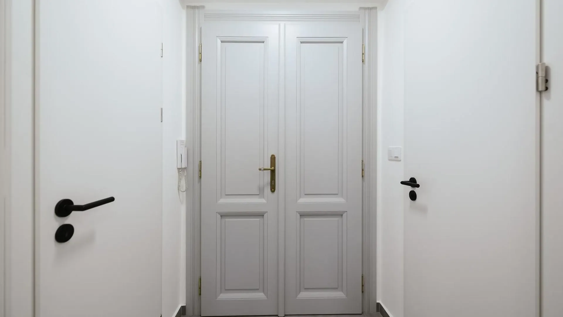 Luxury Musicians Apartment In Central Prague By Metro Vysehrad 0*,